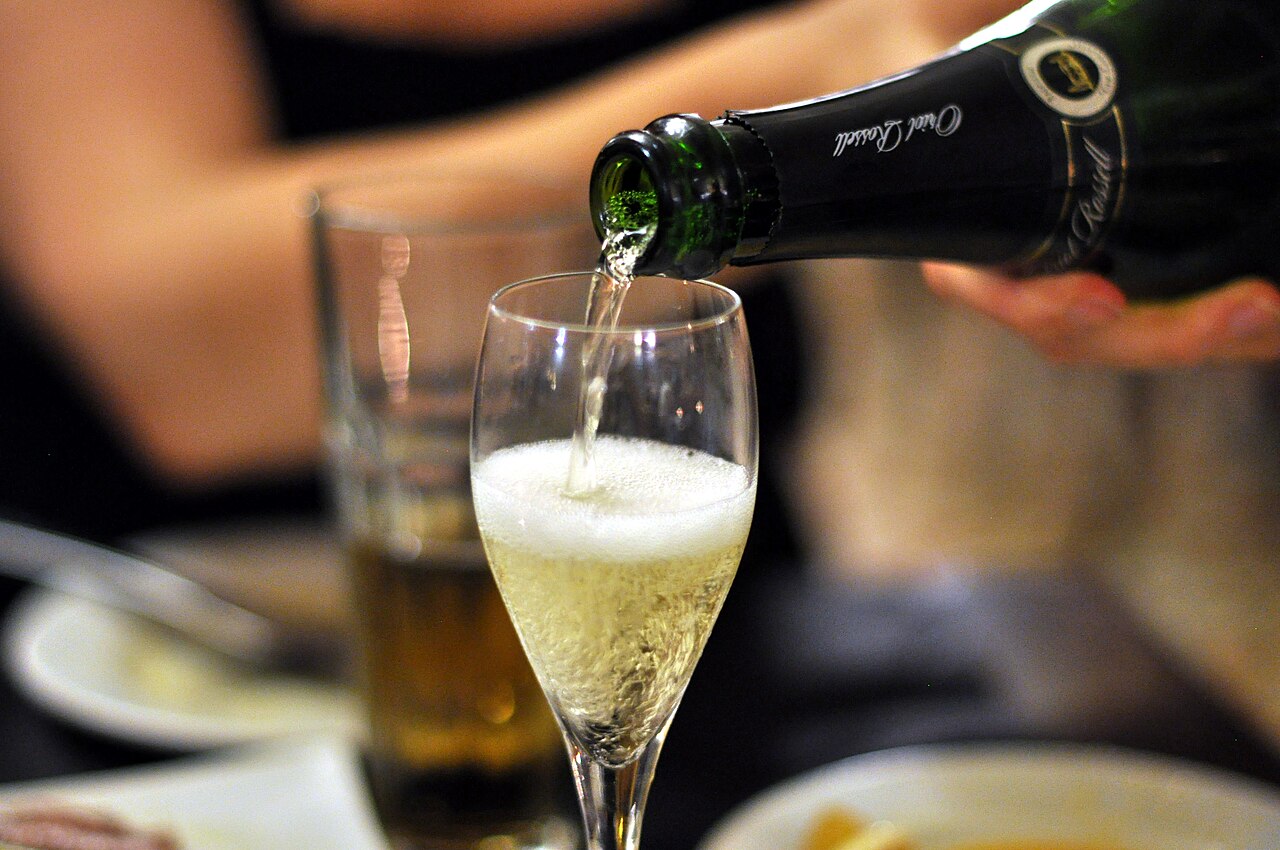 Cava Prices Revealed: How Much Do Custom Bowls Cost?
